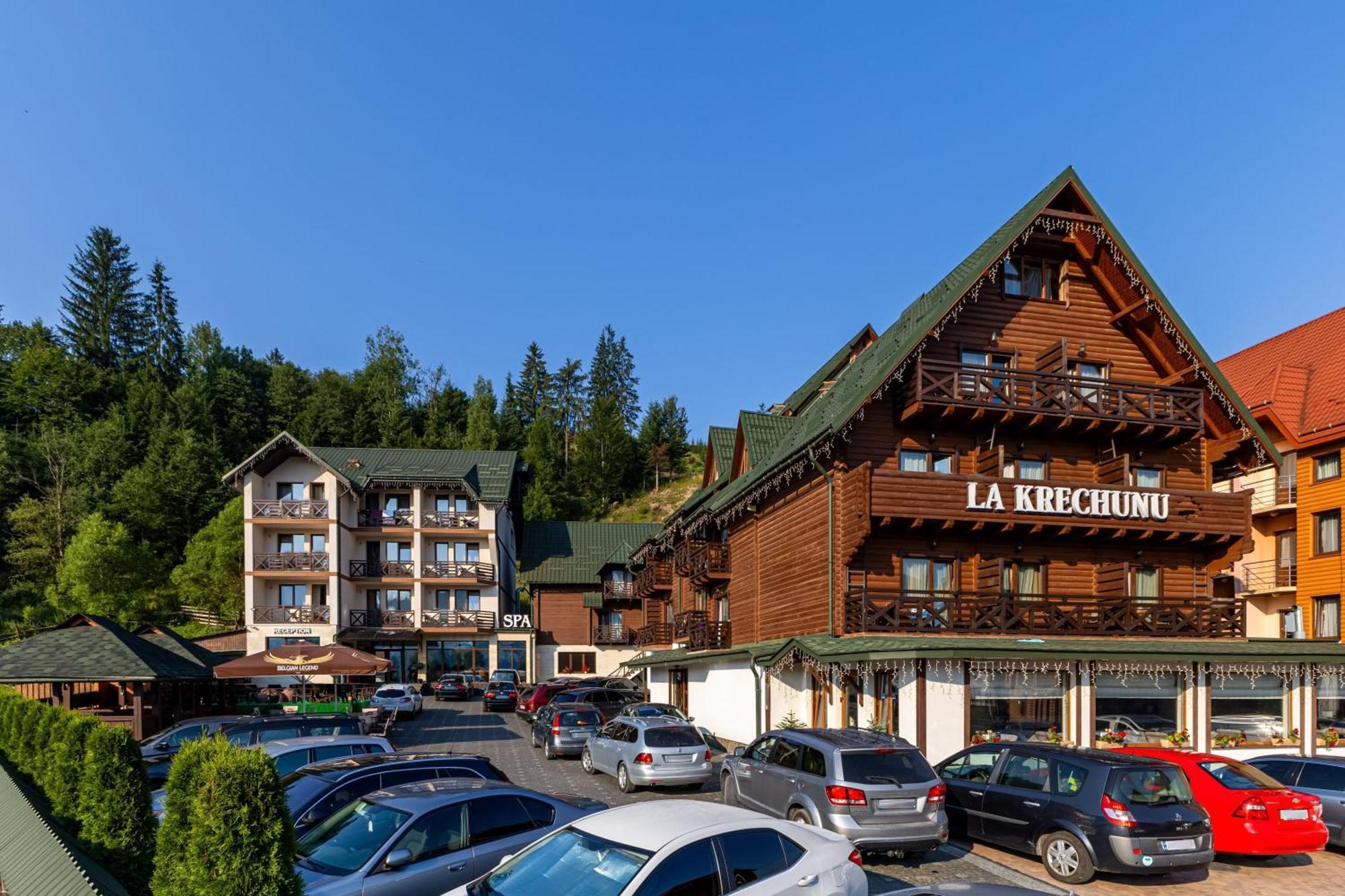 Hotel La Кrechunu Bukovel Esterno foto