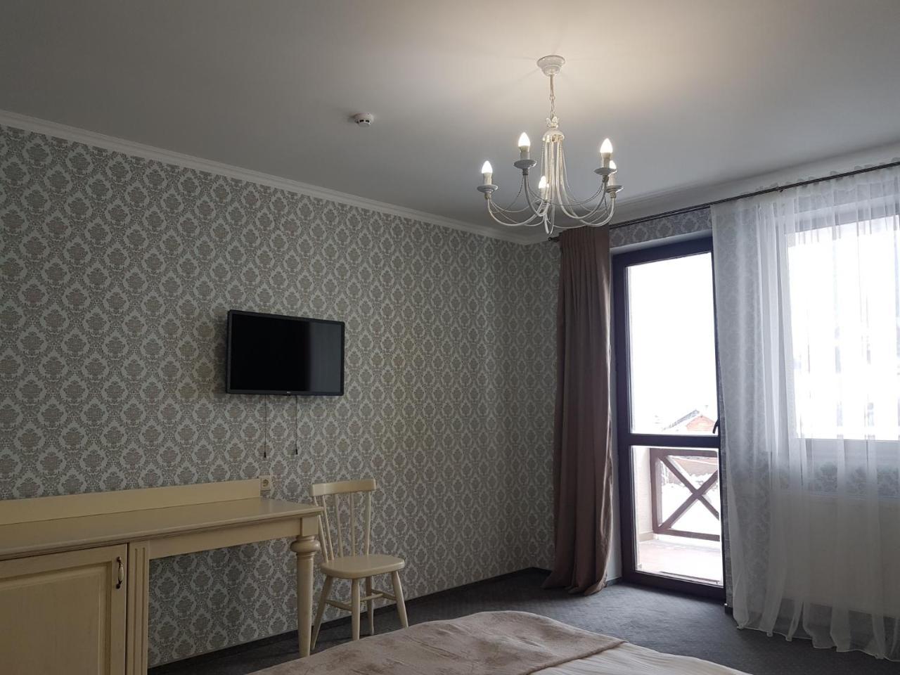 Hotel La Кrechunu Bukovel Esterno foto